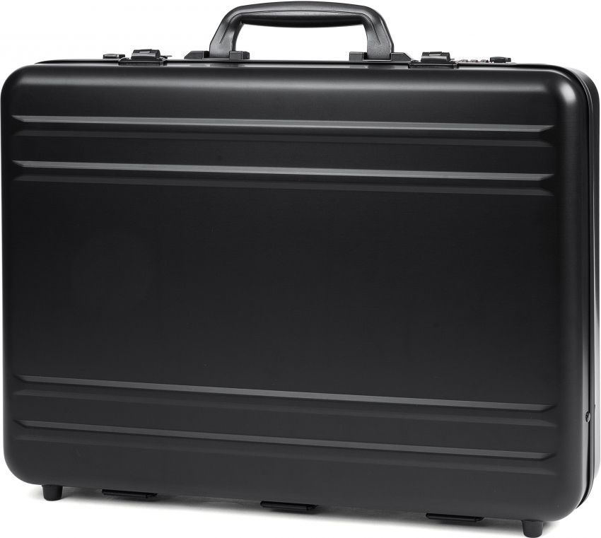 Invicta 18 Slot Briefcase IPM547X-BLK