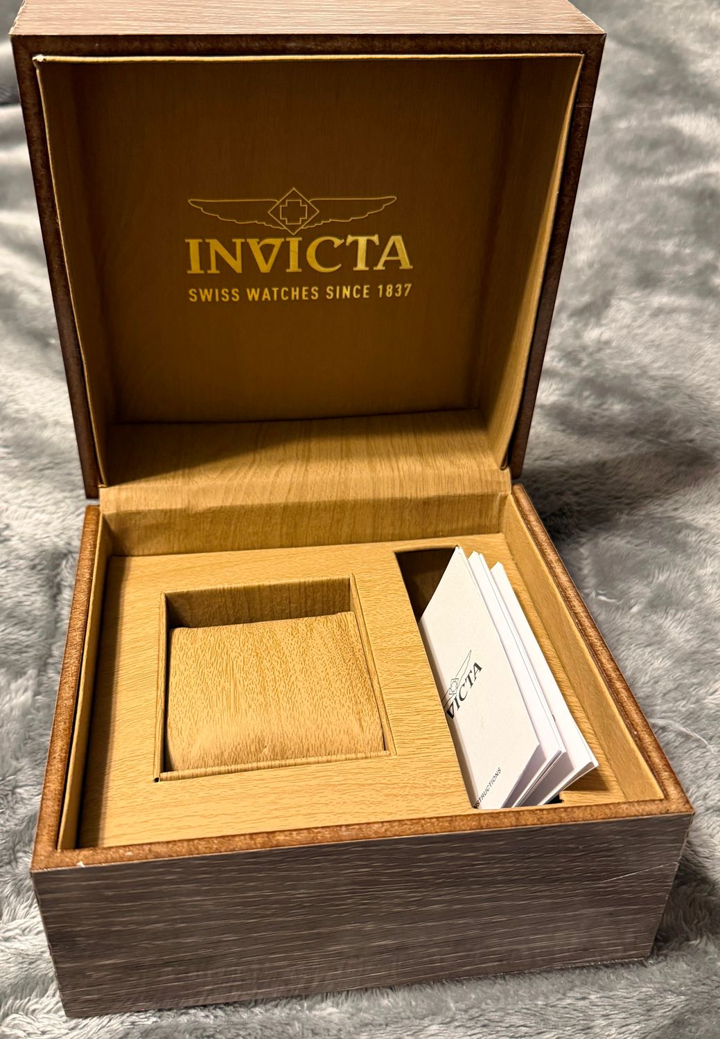 Invicta 1 Slot Wooden Watch Case
