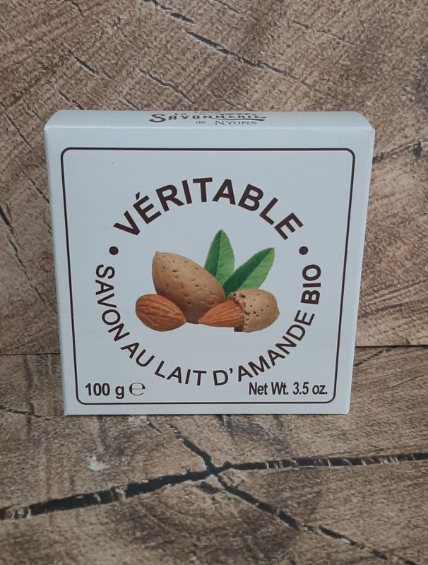 Savon rond au lait  d' amande bio