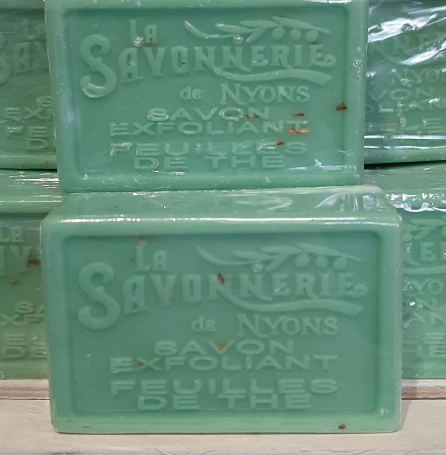 Savon exfoliant aux feuilles de Thé