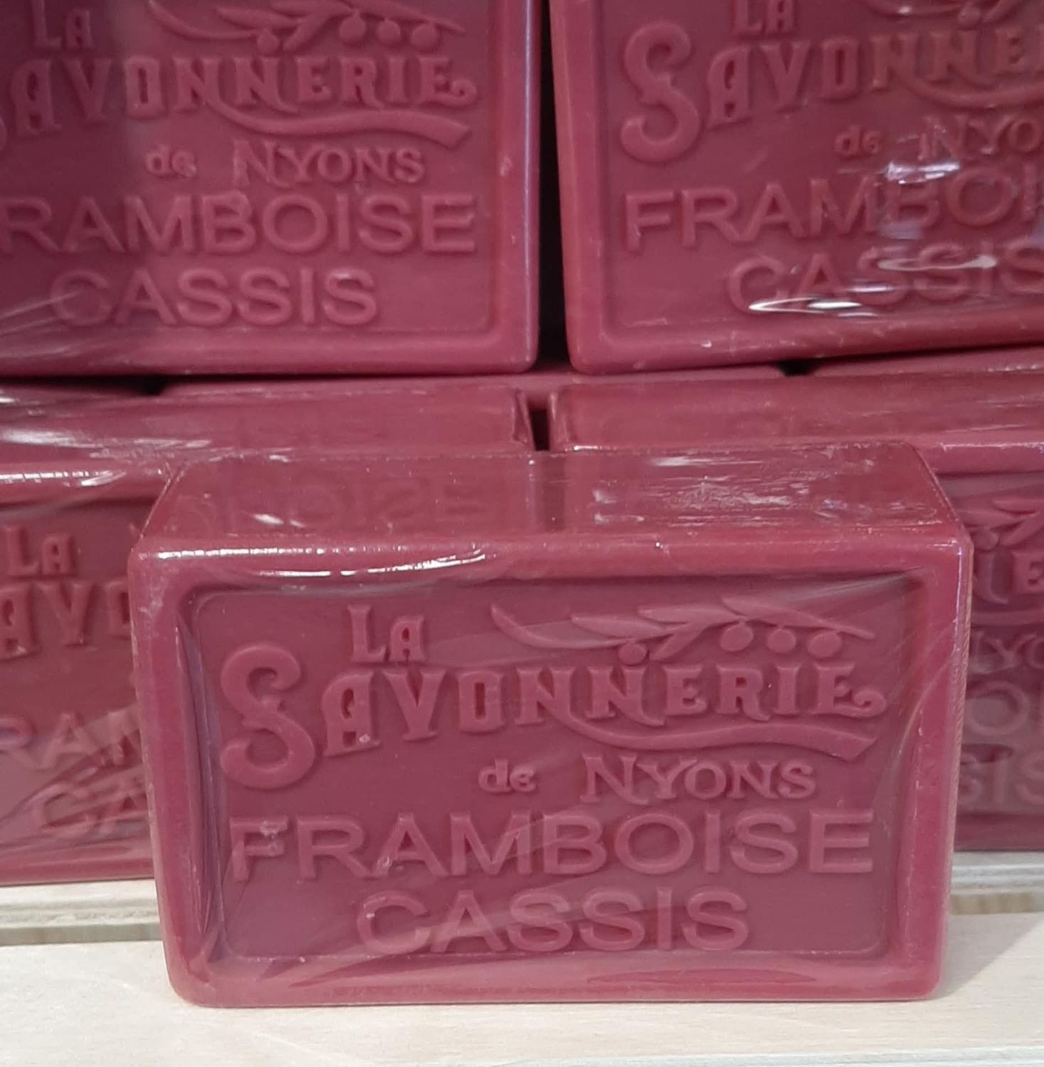 Savon parfumé Framboise-Cassis