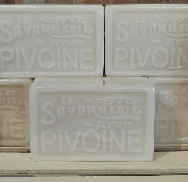 Savon parfumé à la Pivoine