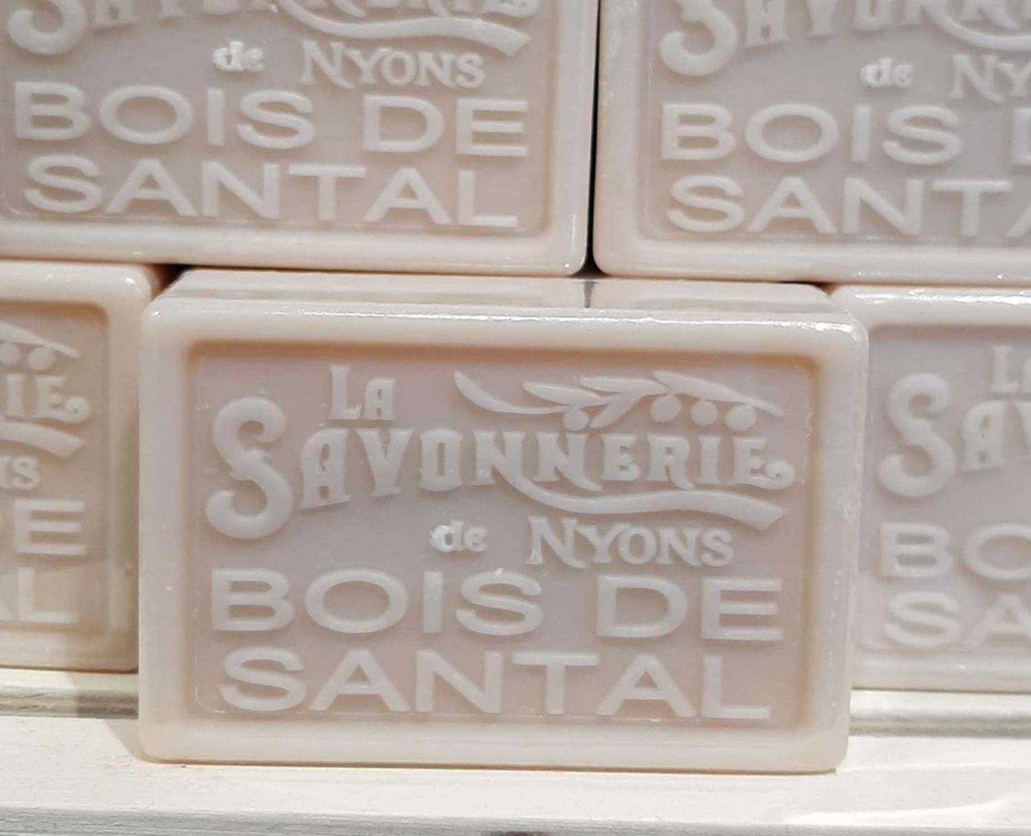 Savon parfumé au Bois de Santal Savon parfumé au Bois de Santal