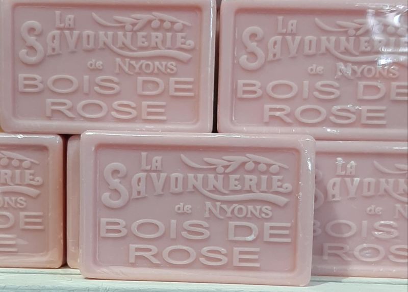 Savon parfumé au Bois de Rose