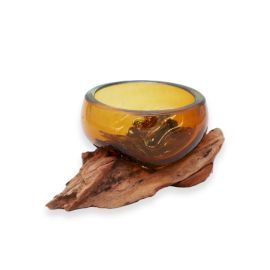 Mini bol ambré en verre fondu sur bois