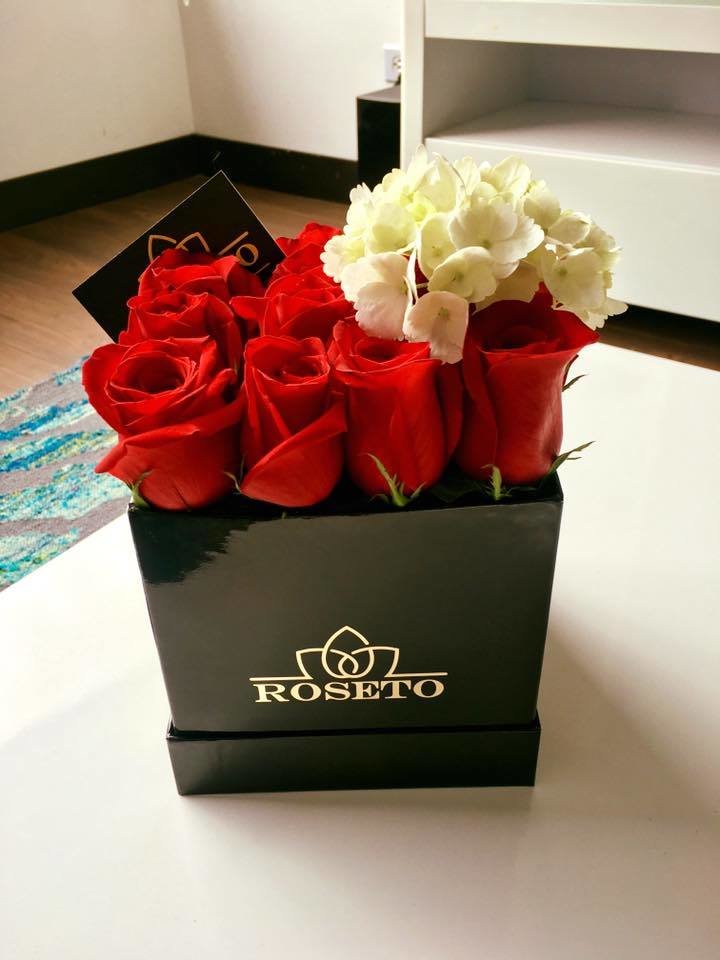 Small square box rosas + hortensia