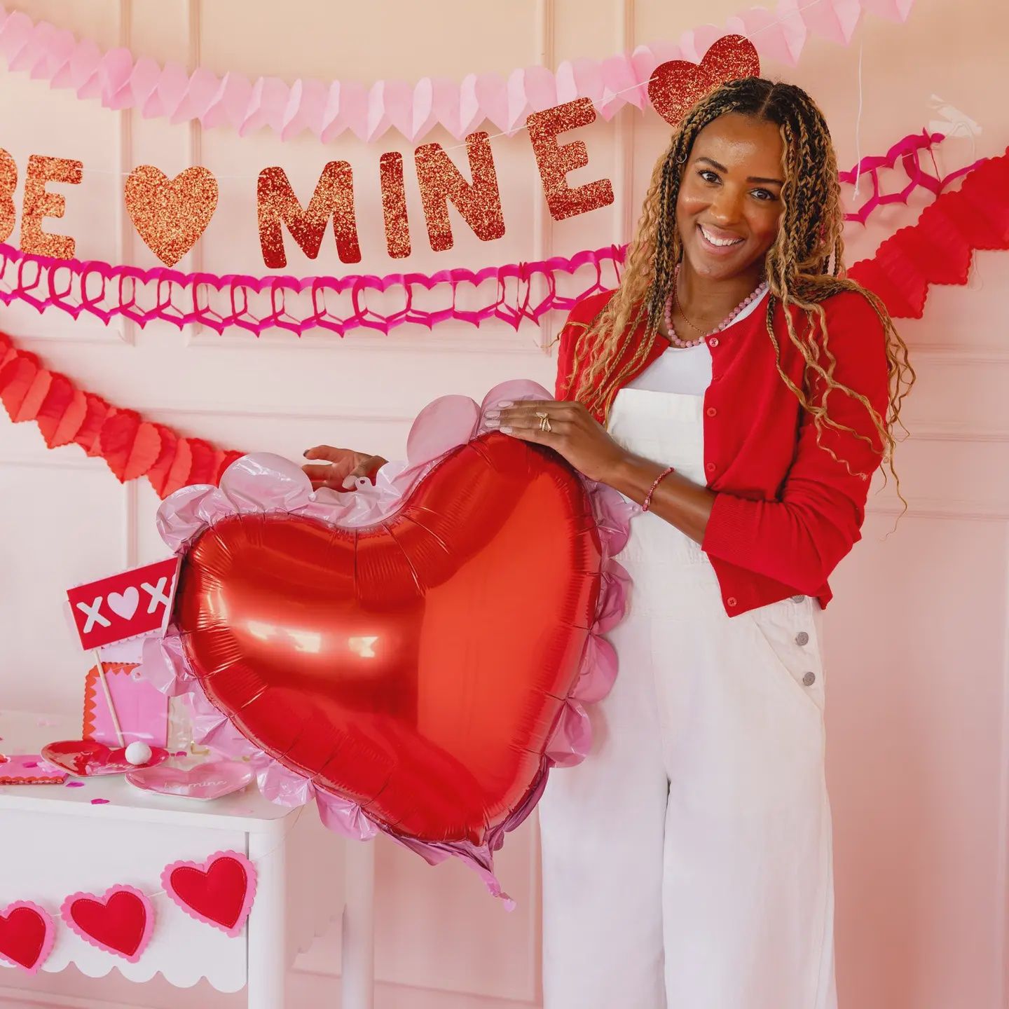 Scalloped Heart Mylar Balloon