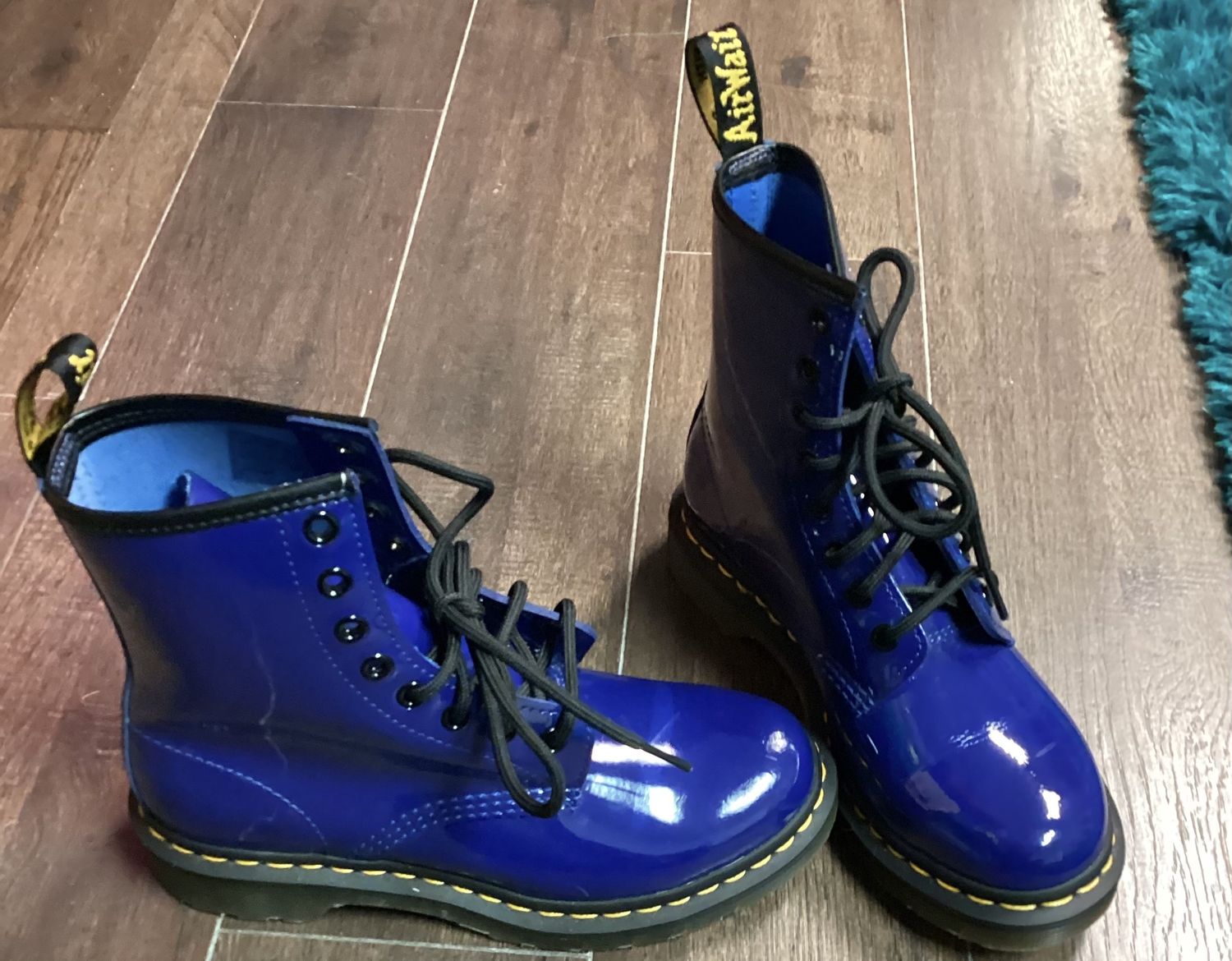 BLU DOC MARTINS