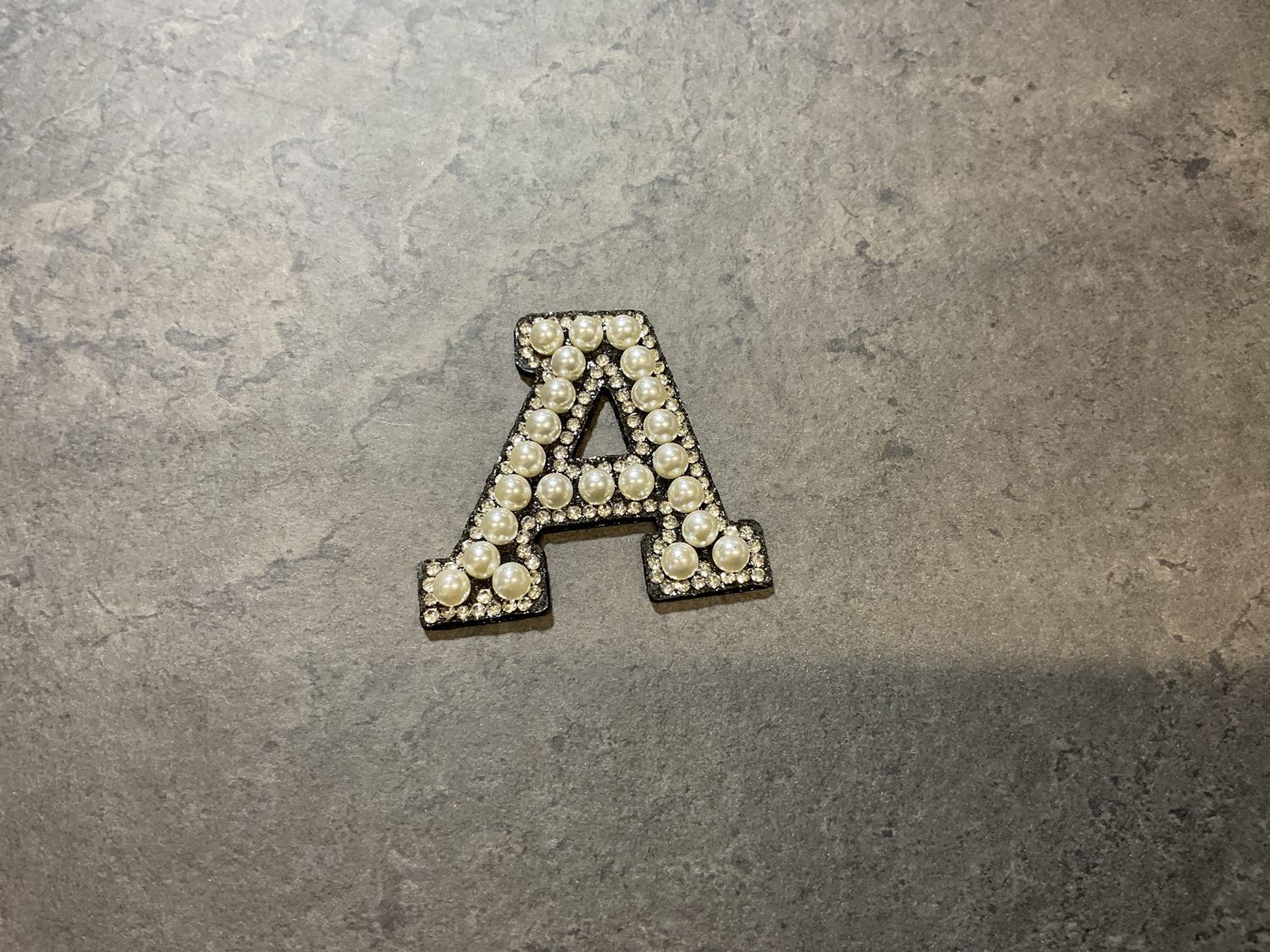 Pearl Letter - Black, Letter: a