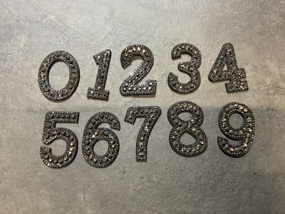Bling Number - Black