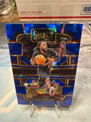 23-24 Select Basketball Darius Garland Cracked Ice Prizm Cleveland Cavaliers