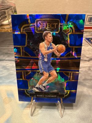 23-24 Select Basketball Sasha Vezenkov RC Cracked Ice Sacramento Kings