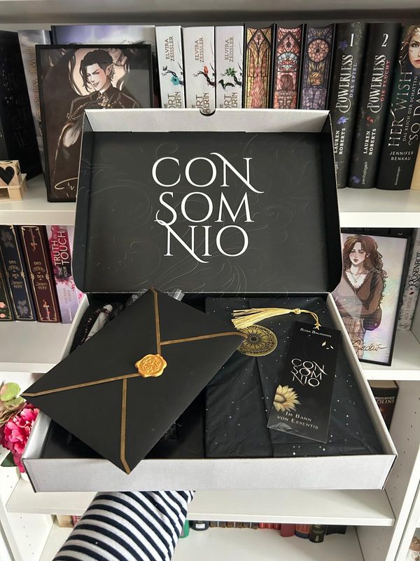 Buchbox »Consomnio - Im Bann von Essentis«