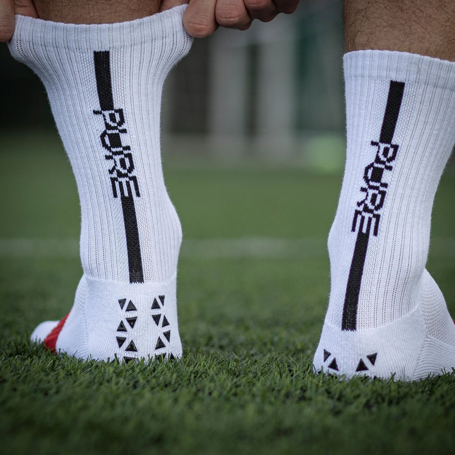PURE GRIP SOCKS PRO (WHITE)