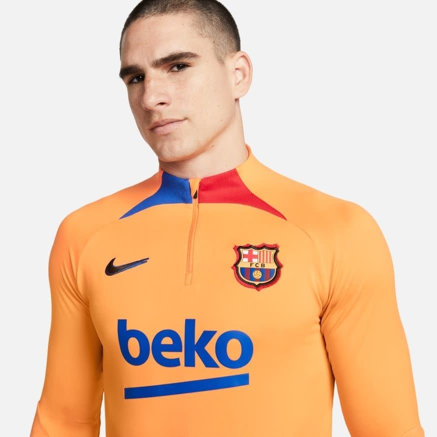 FC BARCELONA 21/22 STRIKE DRILL TOP 1/4 ZIP (ORANGE/BLUE)