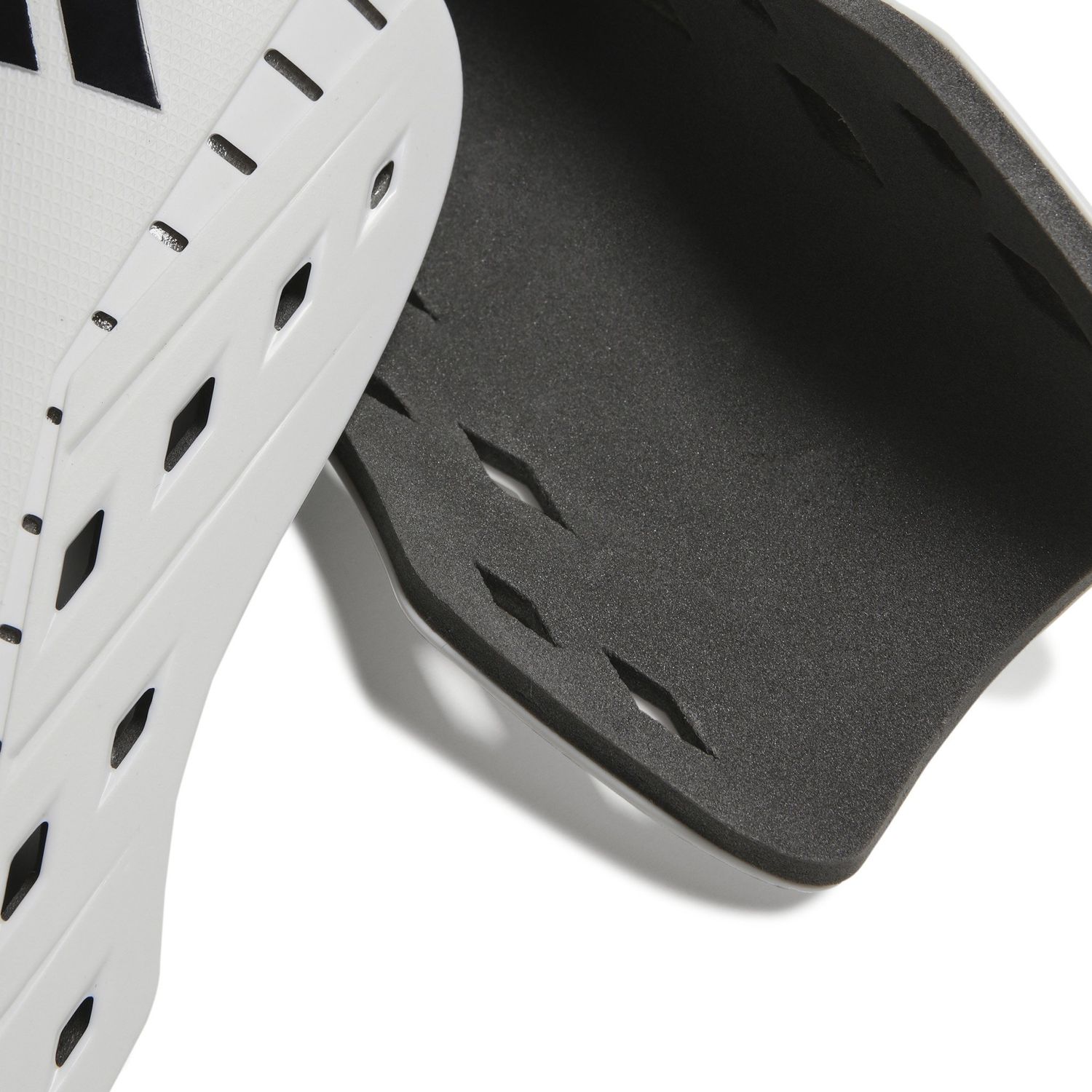 TIRO CLUB SHIN GUARD (WHITE) 