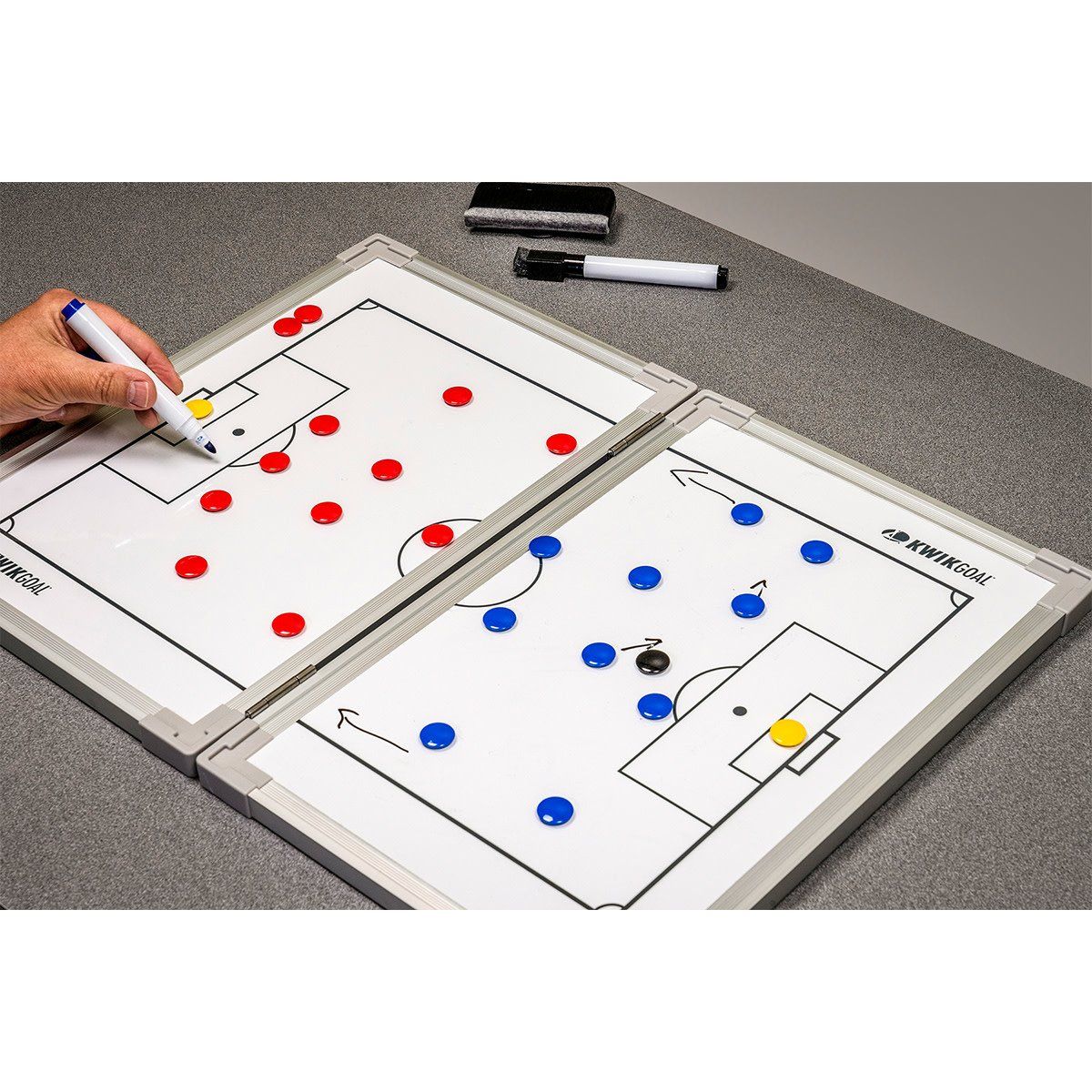 MAGNETIC FOLDING BOARD 