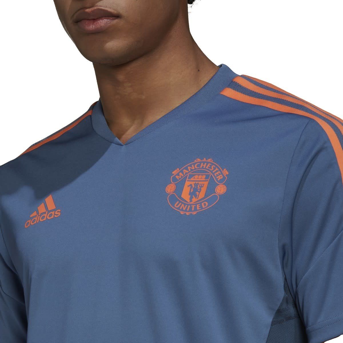 MANCHESTER UNITED 22/23 CONDIVO 22 TRAINING JERSEY (BLUE/ORANGE)