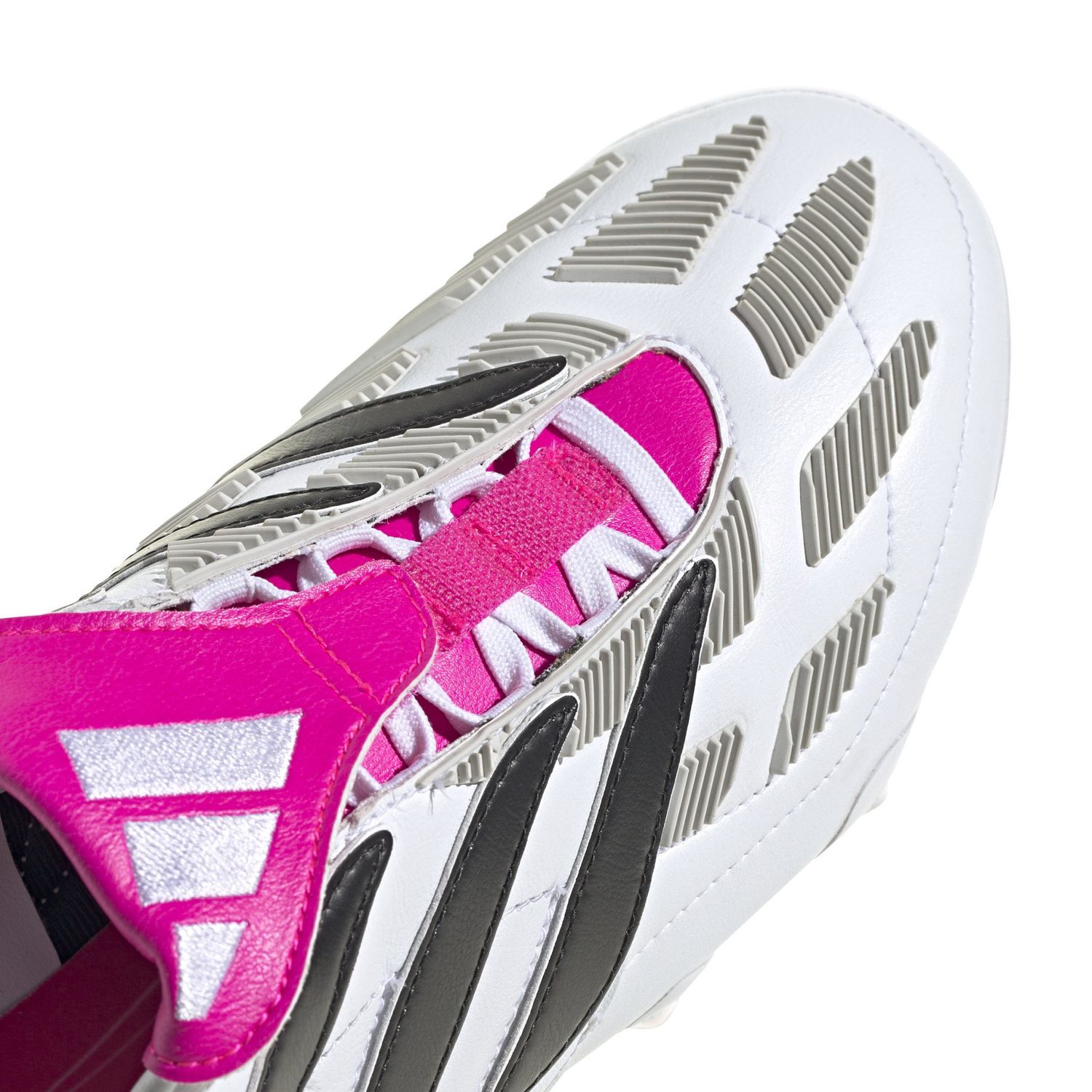 PREDATOR PRECISION.1 FG (WHITE/BLACK/PINK)