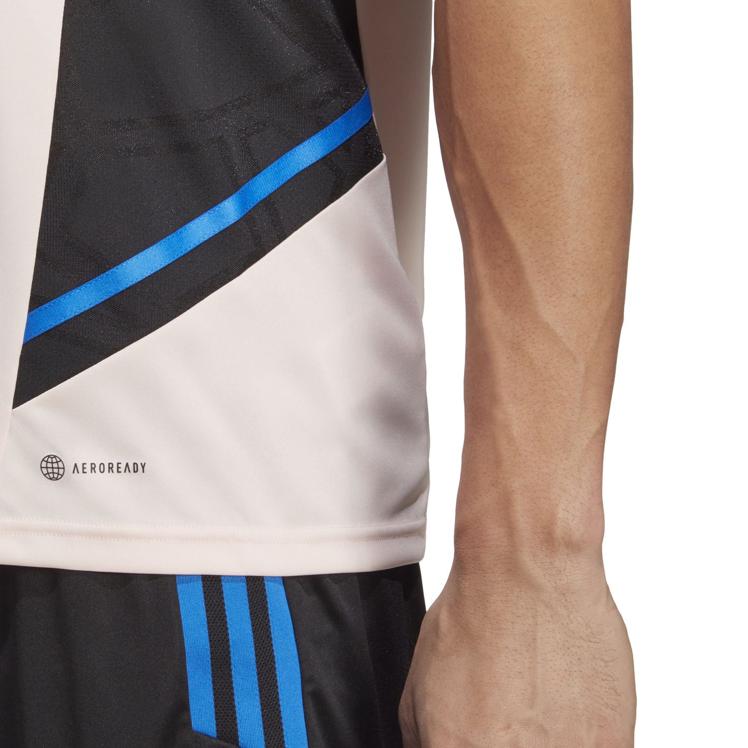 MANCHESTER UNITED 22/23 CONDIVO TRAINING JERSEY (PINK)