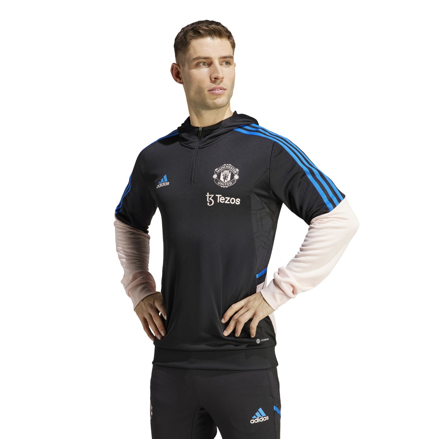 MANCHESTER UNITED 22/23 HOODED TRACK TOP (BLACK/PINK)