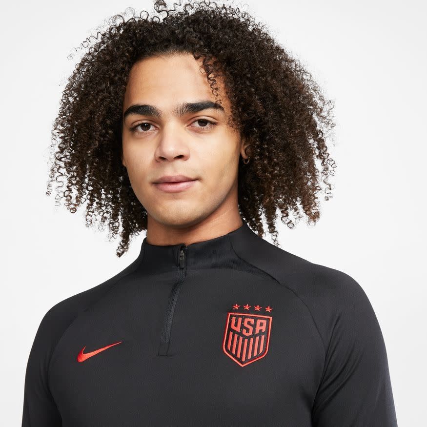 USA 2023 USWNT STRIKE DRILL TOP (BLACK/RED)