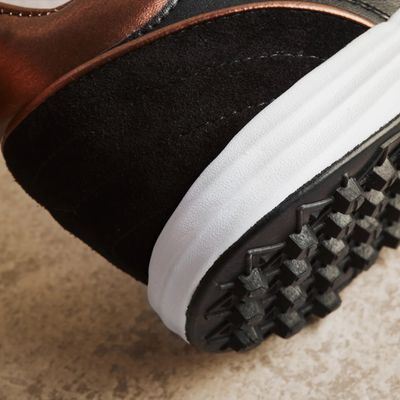 UNOZERO DOMINIO TURF (BLACK/GOLD)