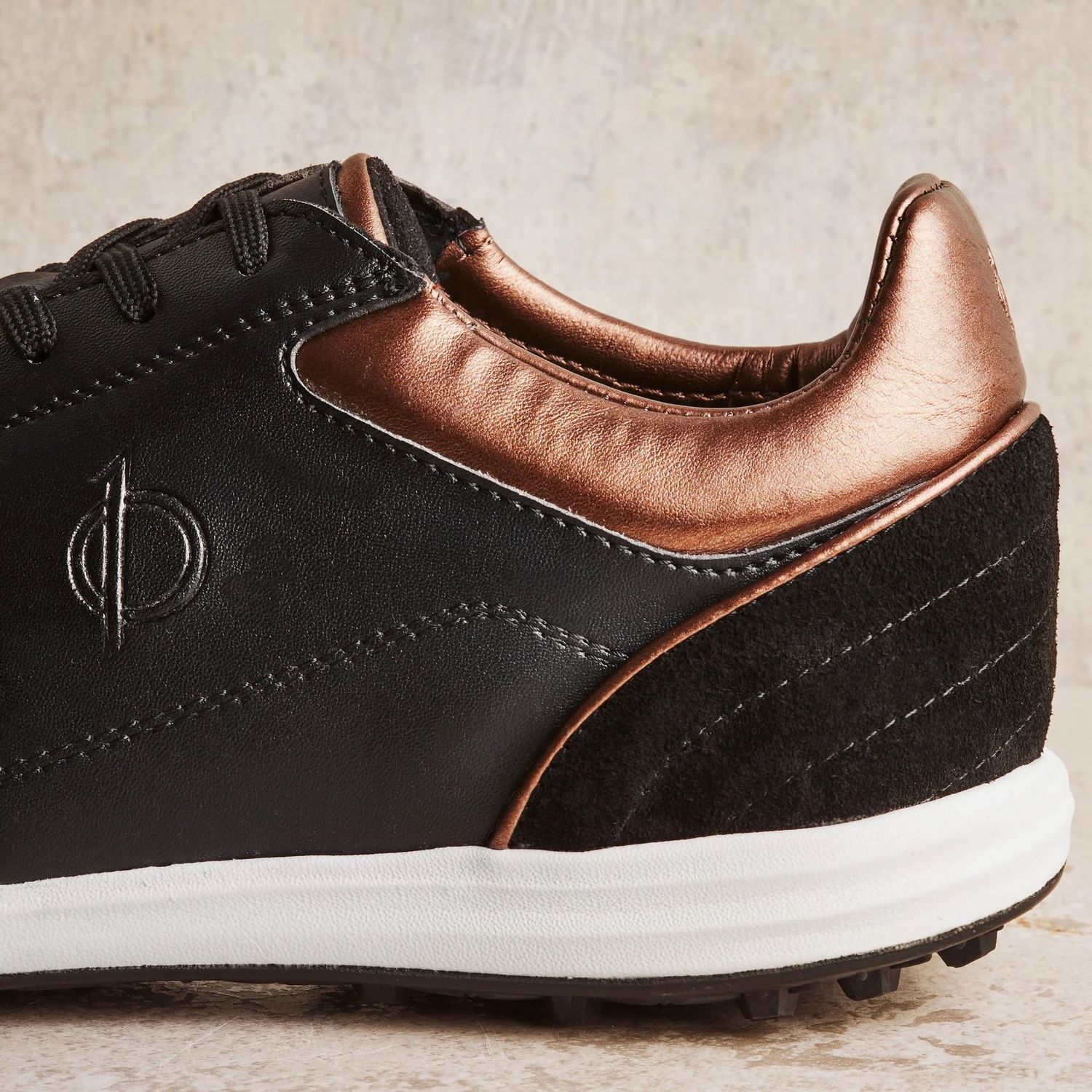 UNOZERO DOMINIO TURF (BLACK/GOLD)