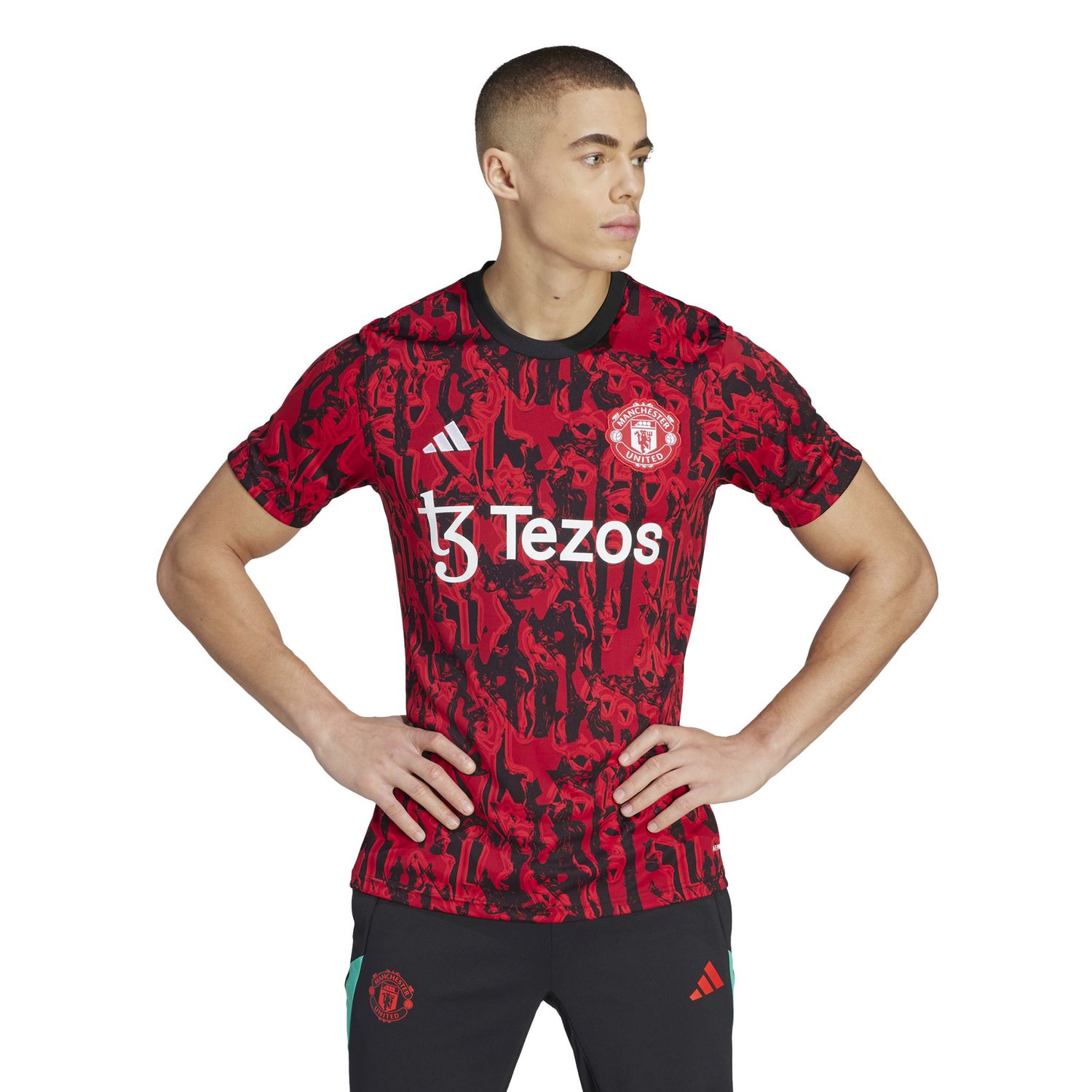 MANCHESTER UNITED 23/24 PREMATCH JERSEY (RED/BLACK)