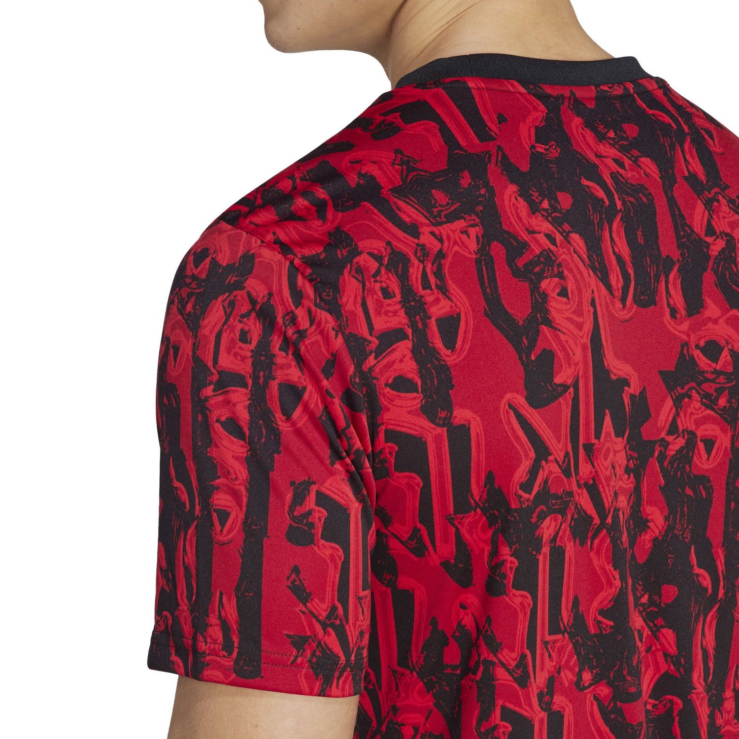 MANCHESTER UNITED 23/24 PREMATCH JERSEY (RED/BLACK)