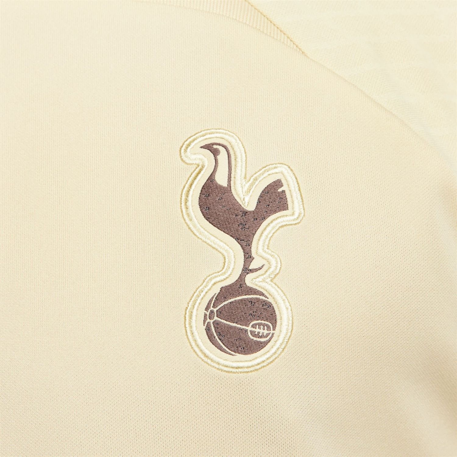 TOTTENHAM 23/24 STRIKE TRAINING JERSEY (GOLD)