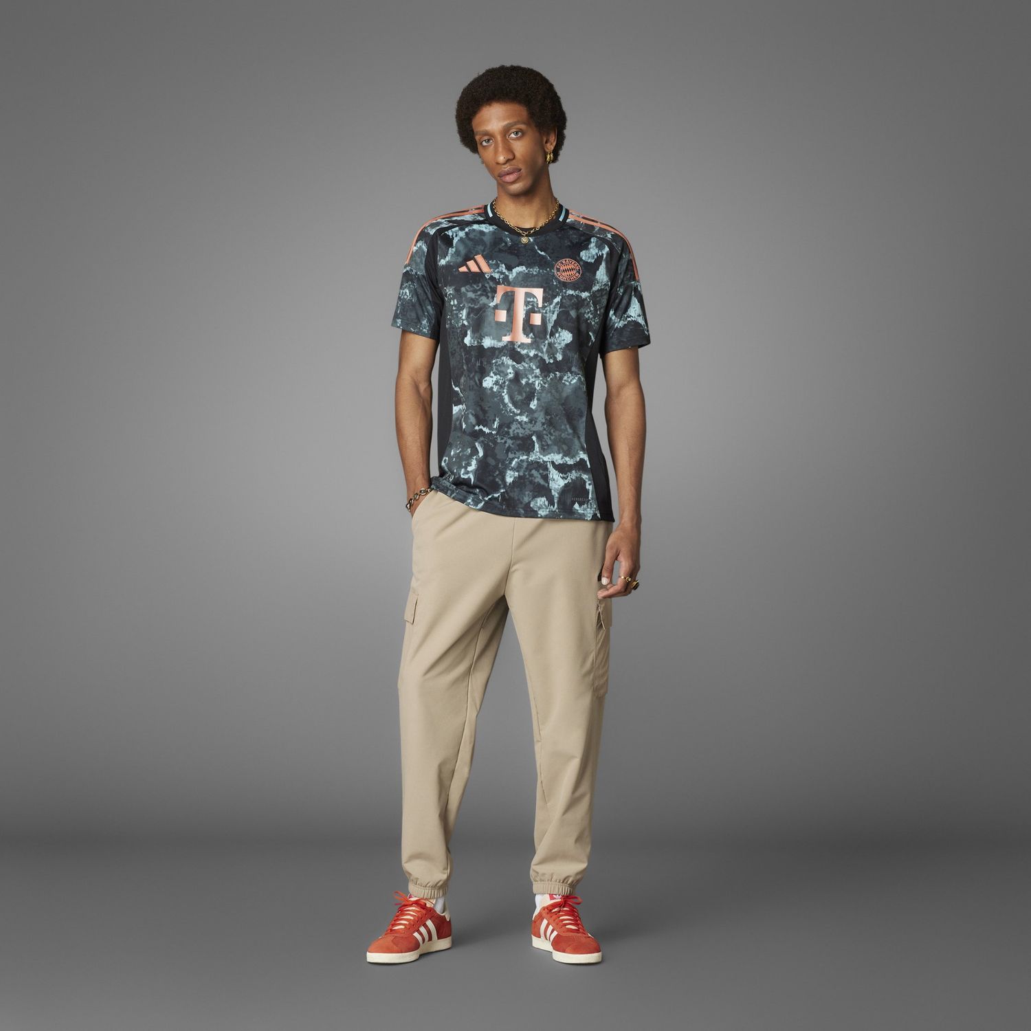 BAYERN 24/25 AWAY JERSEY (BLACK)