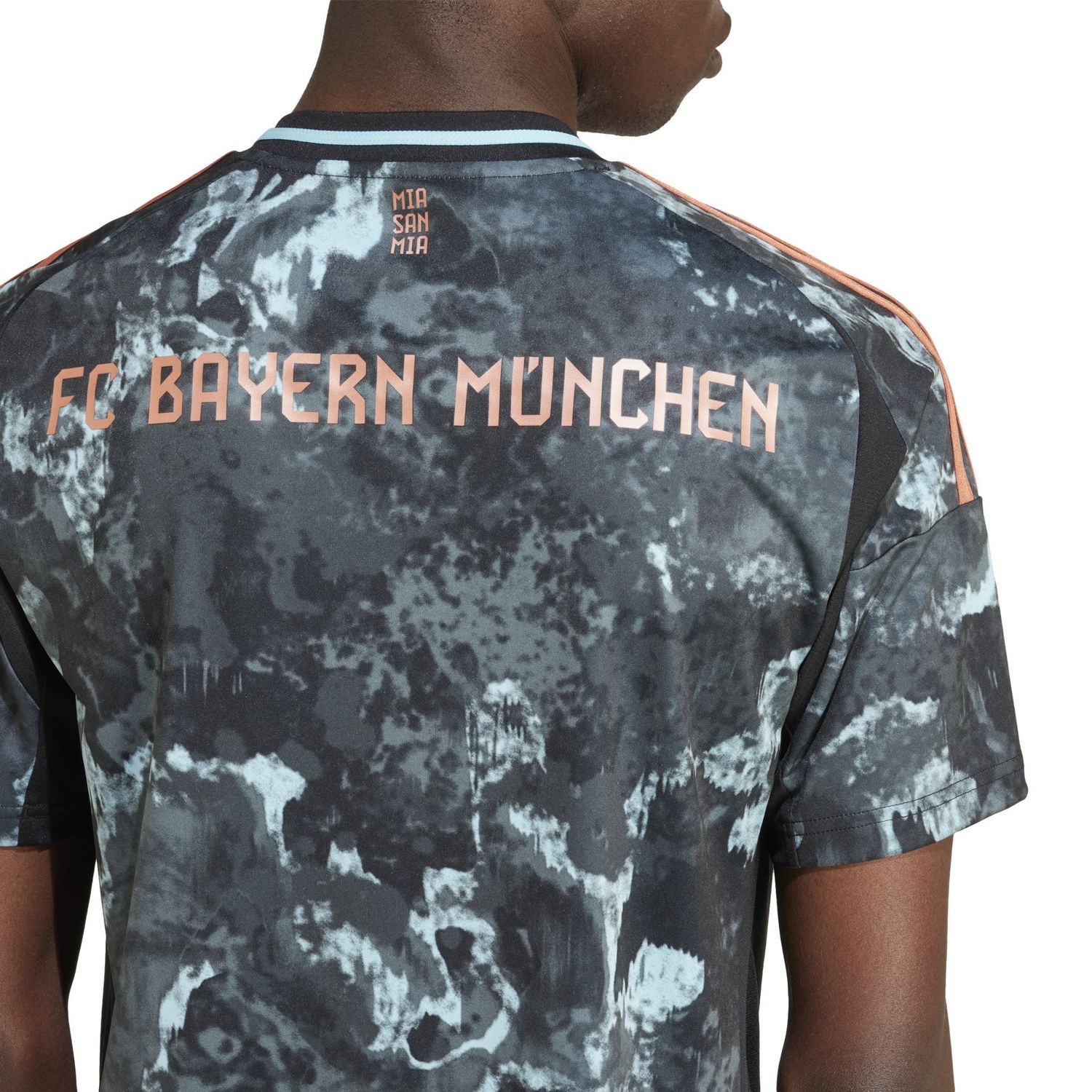 BAYERN 24/25 AWAY JERSEY (BLACK)