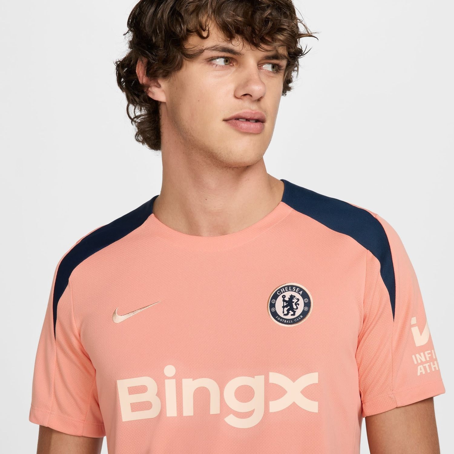 CHELSEA 24/25 STRIKE TRAINING JERSEY (APRICOT)