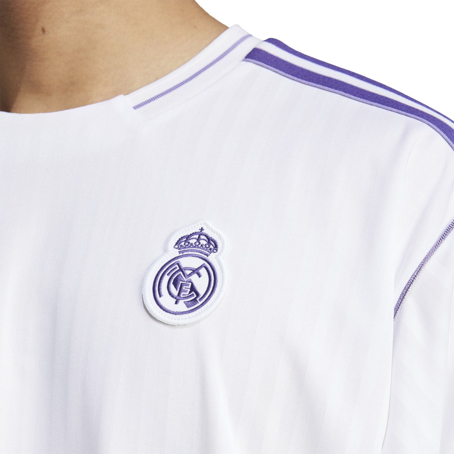 REAL MADRID 24/25 TERRACE ICONS JERSEY (WHITE/PURPLE)