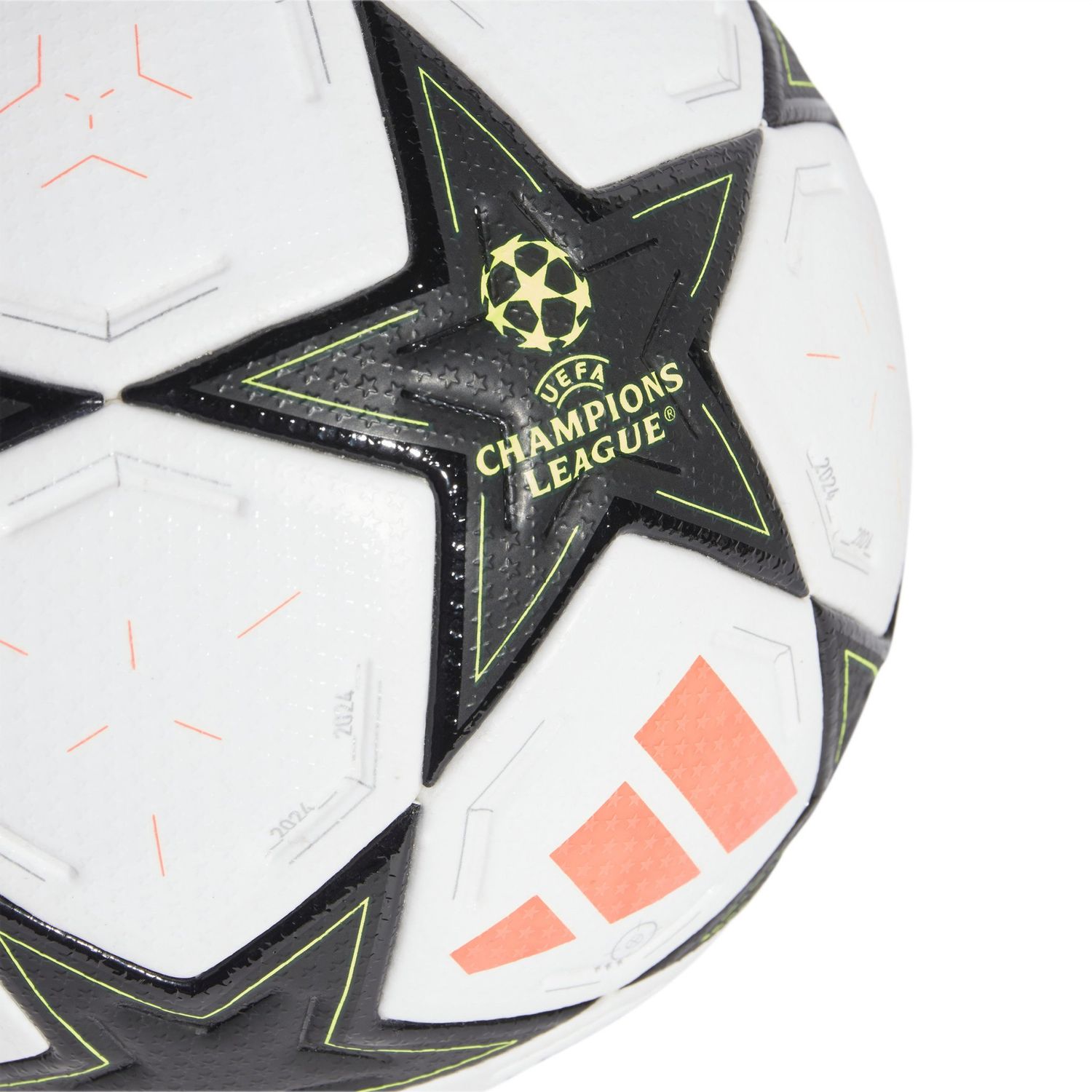 UCL 24/25 PRO BALL (WHITE/BLACK)