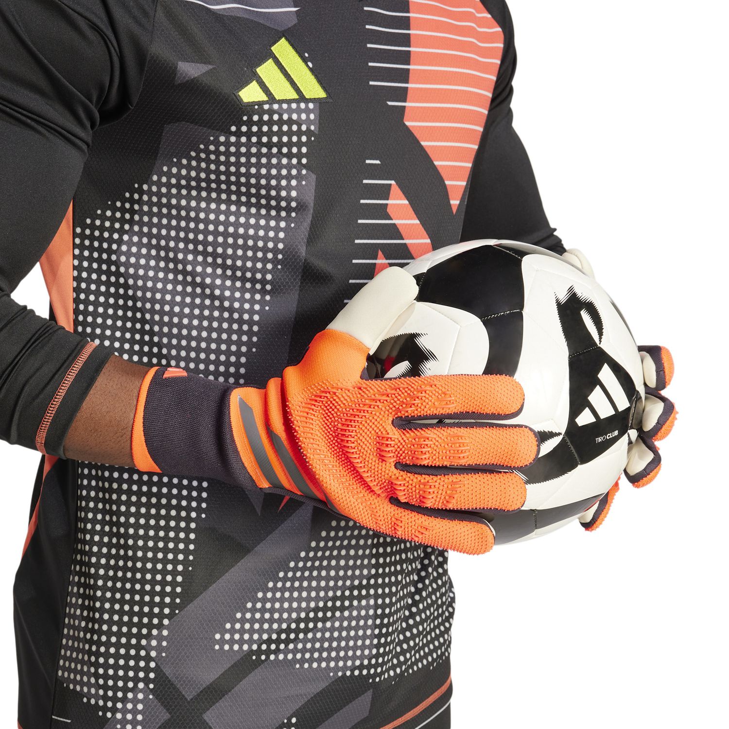 PREDATOR PRO GK GLOVES (RED/BLACK)