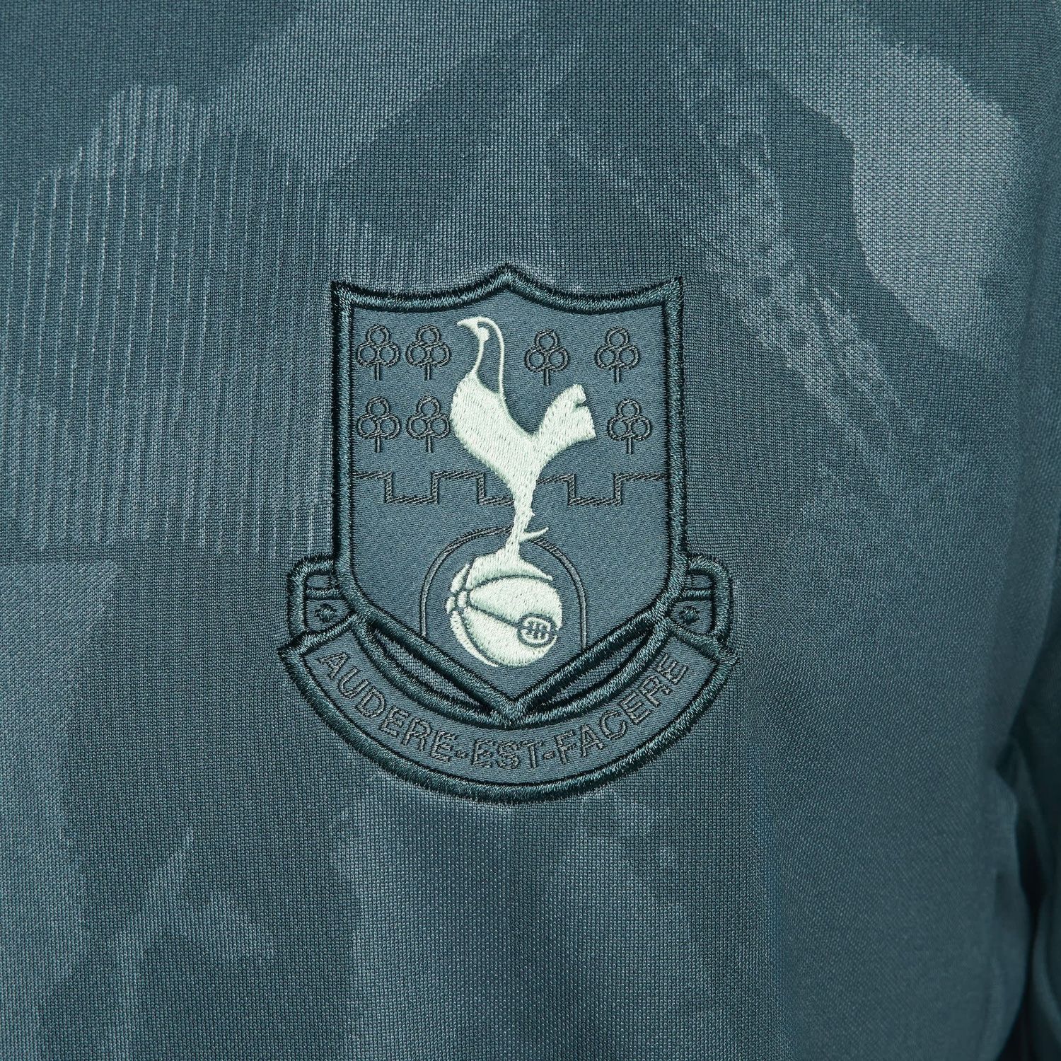 TOTTENHAM 24/25 ACADEMY PRO PREMATCH JERSEY (GREEN)