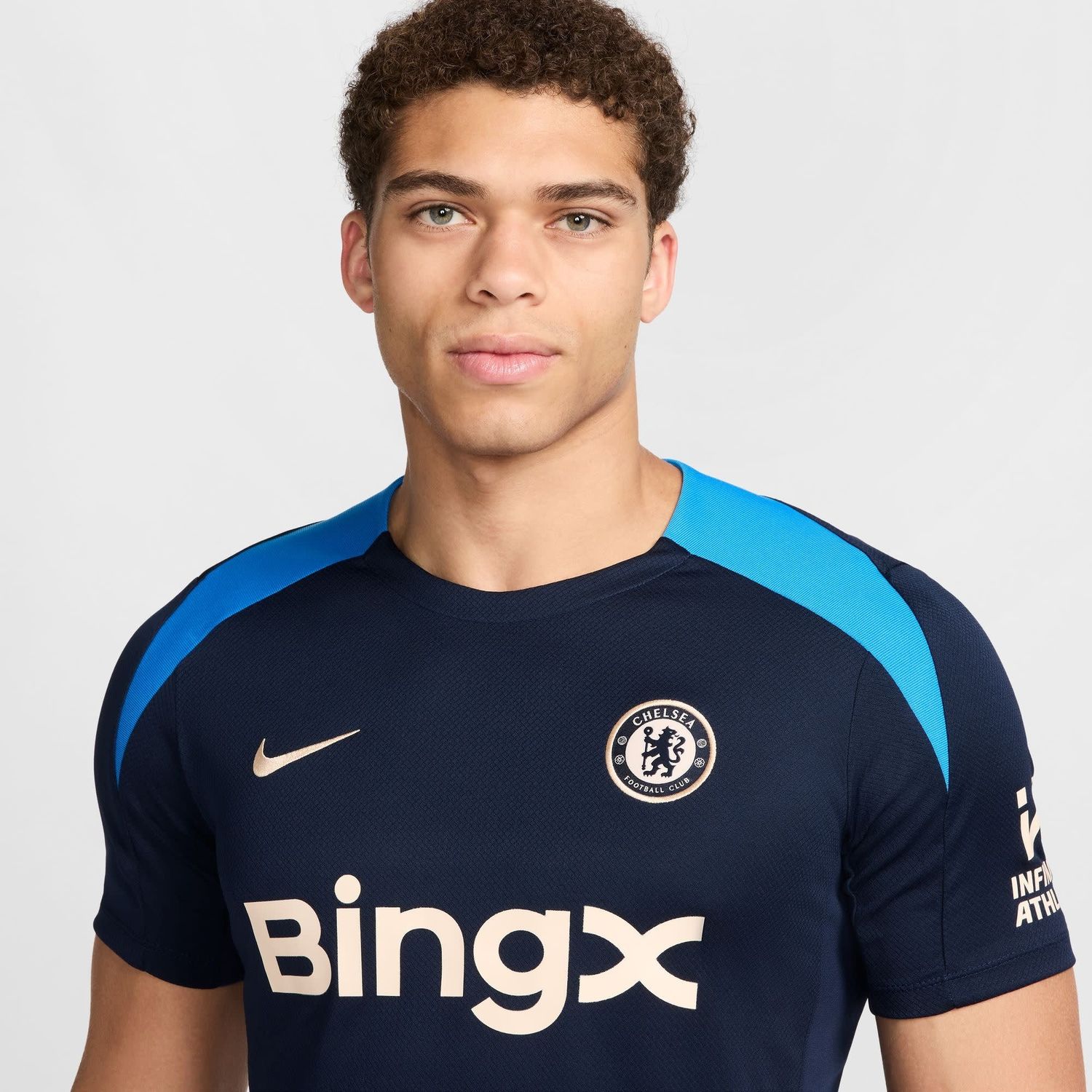 CHELSEA 24/25 STRIKE TRAINING JERSEY (NAVY)