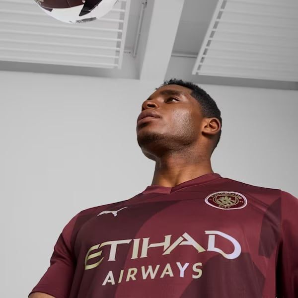 MANCHESTER CITY 24/25 THIRD JERSEY (MAROON)