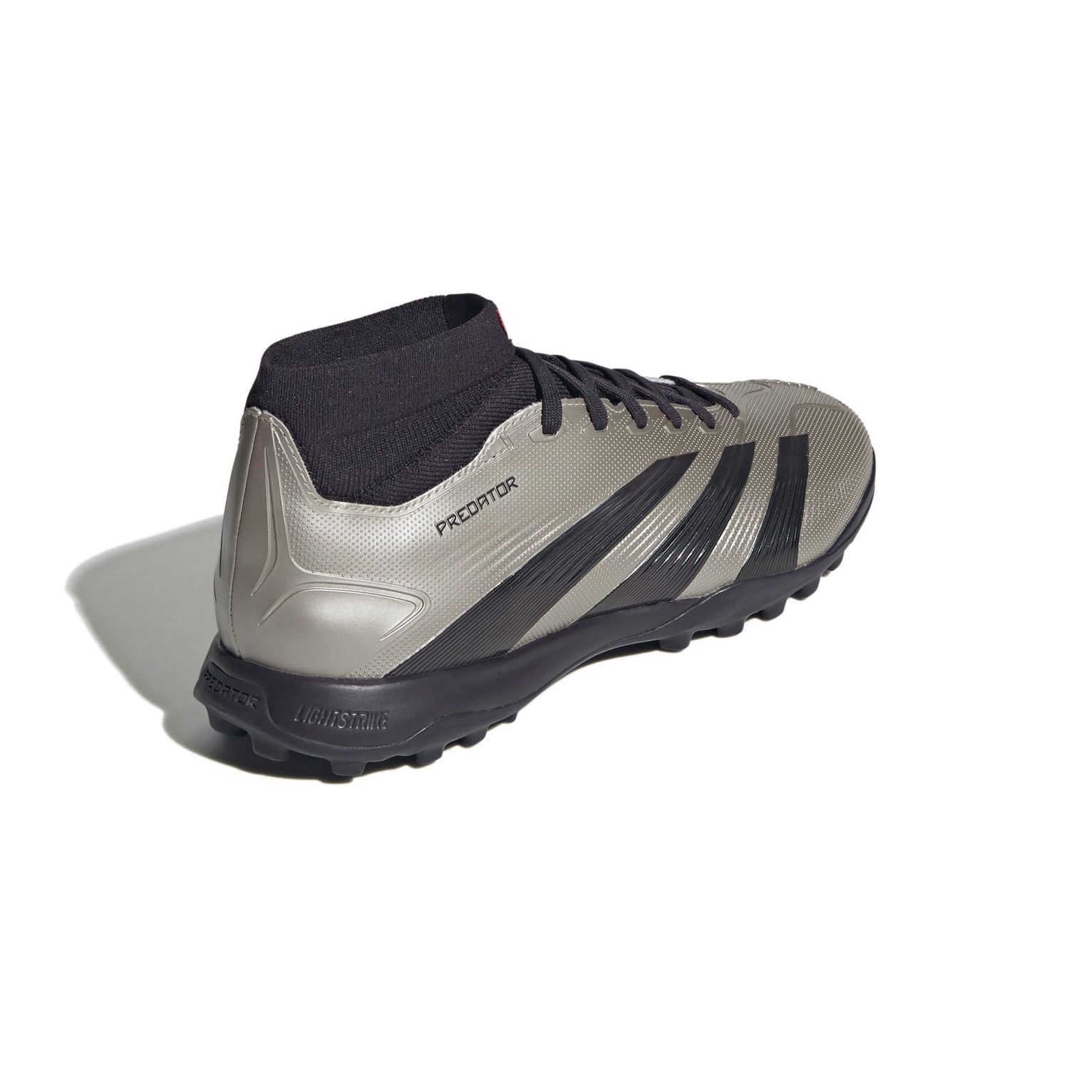 PREDATOR LEAGUE MID TF (SILVER)
