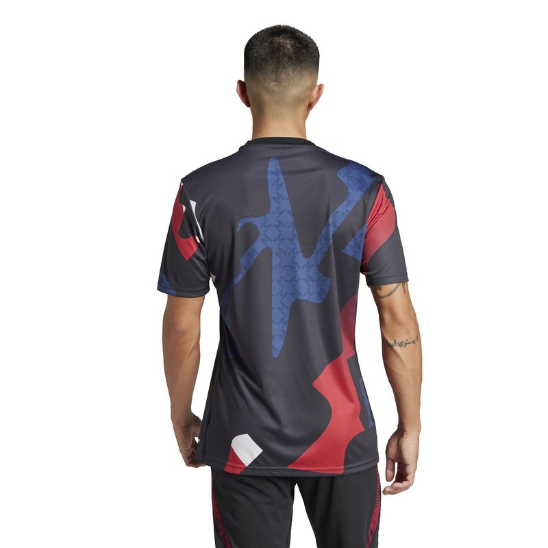 MANCHESTER UNITED 24/25 PREMATCH JERSEY (BLACK/MULTI)