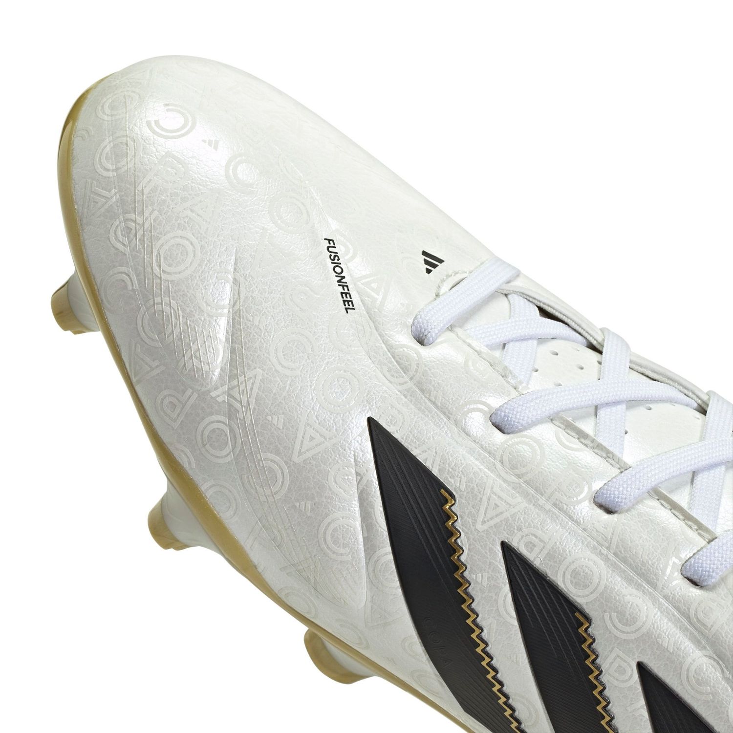 COPA PURE III LEAGUE FG (WHITE/BLACK/GOLD)