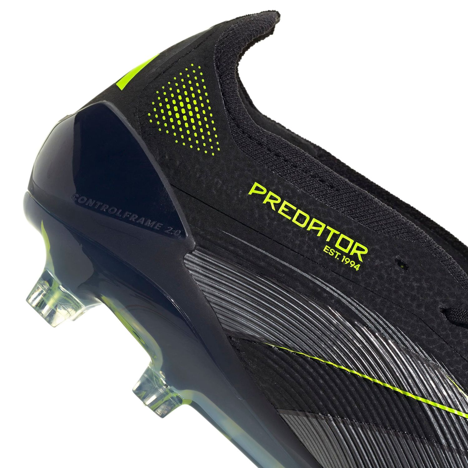 PREDATOR ELITE 25 FT FG (BLACK/VOLT)
