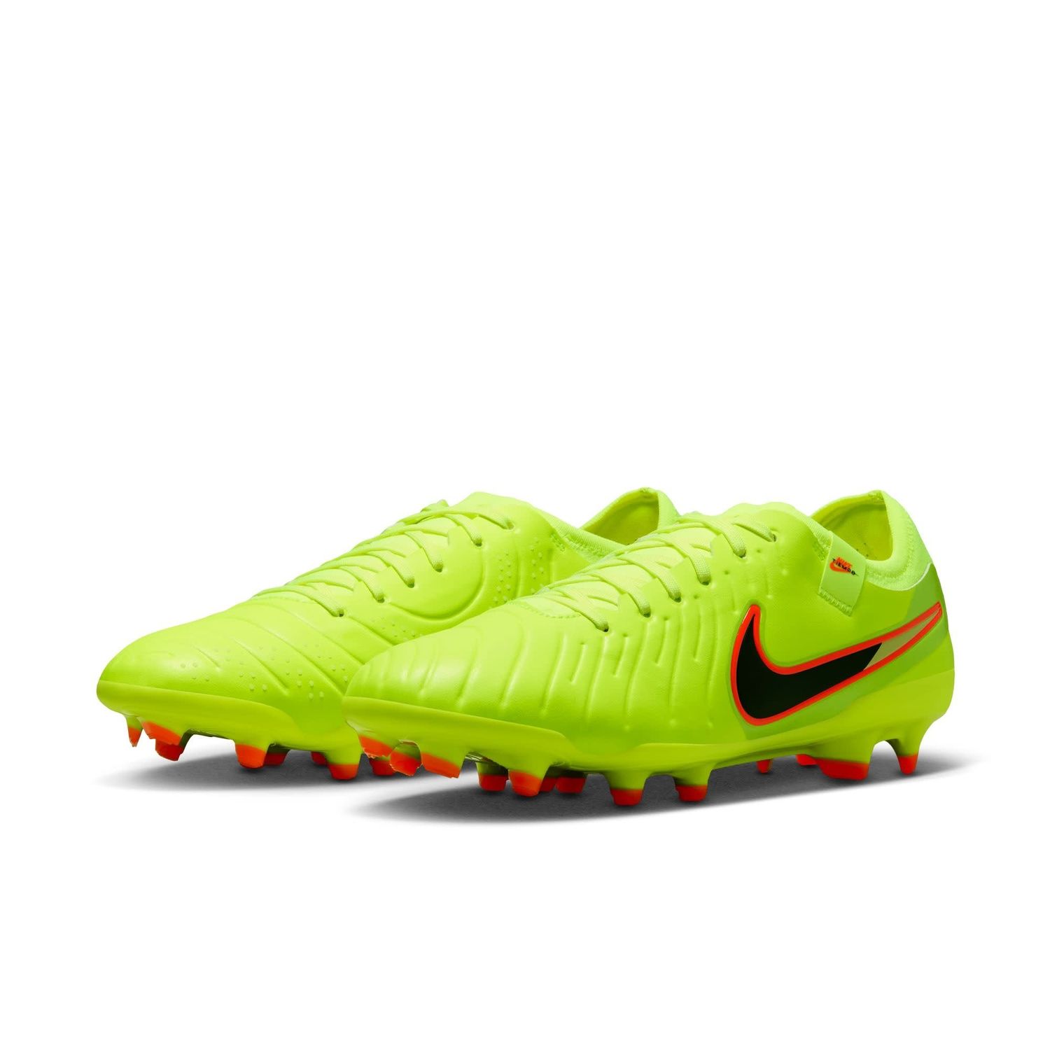 TIEMPO LEGEND 10 PRO FG (VOLT)