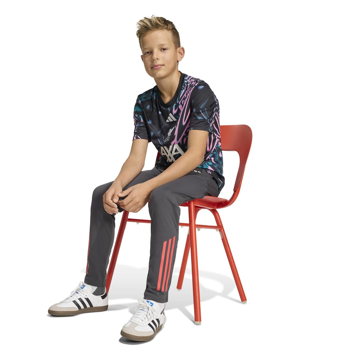 LIVERPOOL 25/26 PREMATCH JERSEY YOUTH (BLACK/PINK/GREEN)