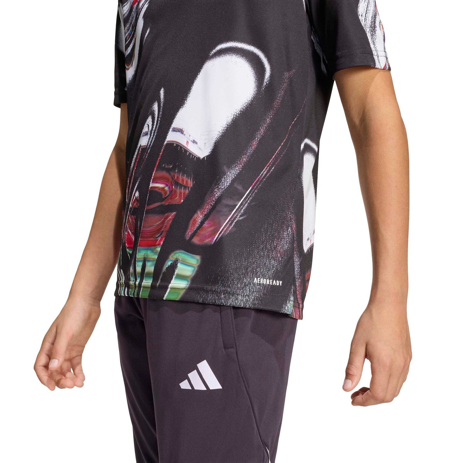 MANCHESTER UNITED 25/26 PREMATCH JERSEY YOUTH (BLACK/WHITE)