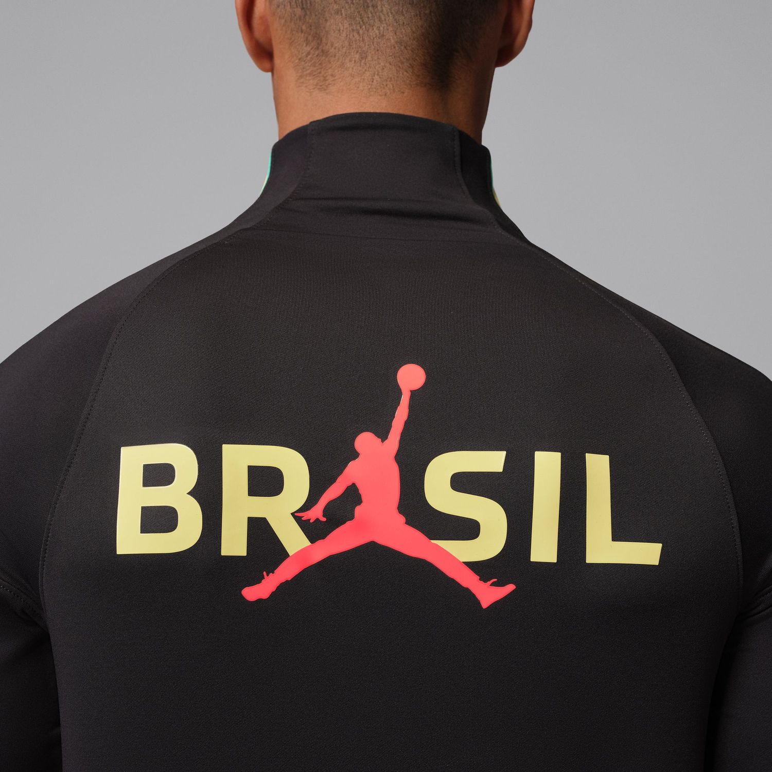 BRAZIL 2026 JORDAN STRIKE DRILL TOP (BLACK/YELLOW)