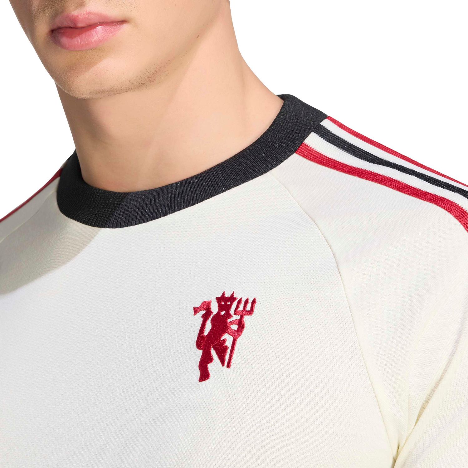 MANCHESTER UNITED 25/26 ORIGINALS LONG SLEEVE TEE (OFF WHITE)