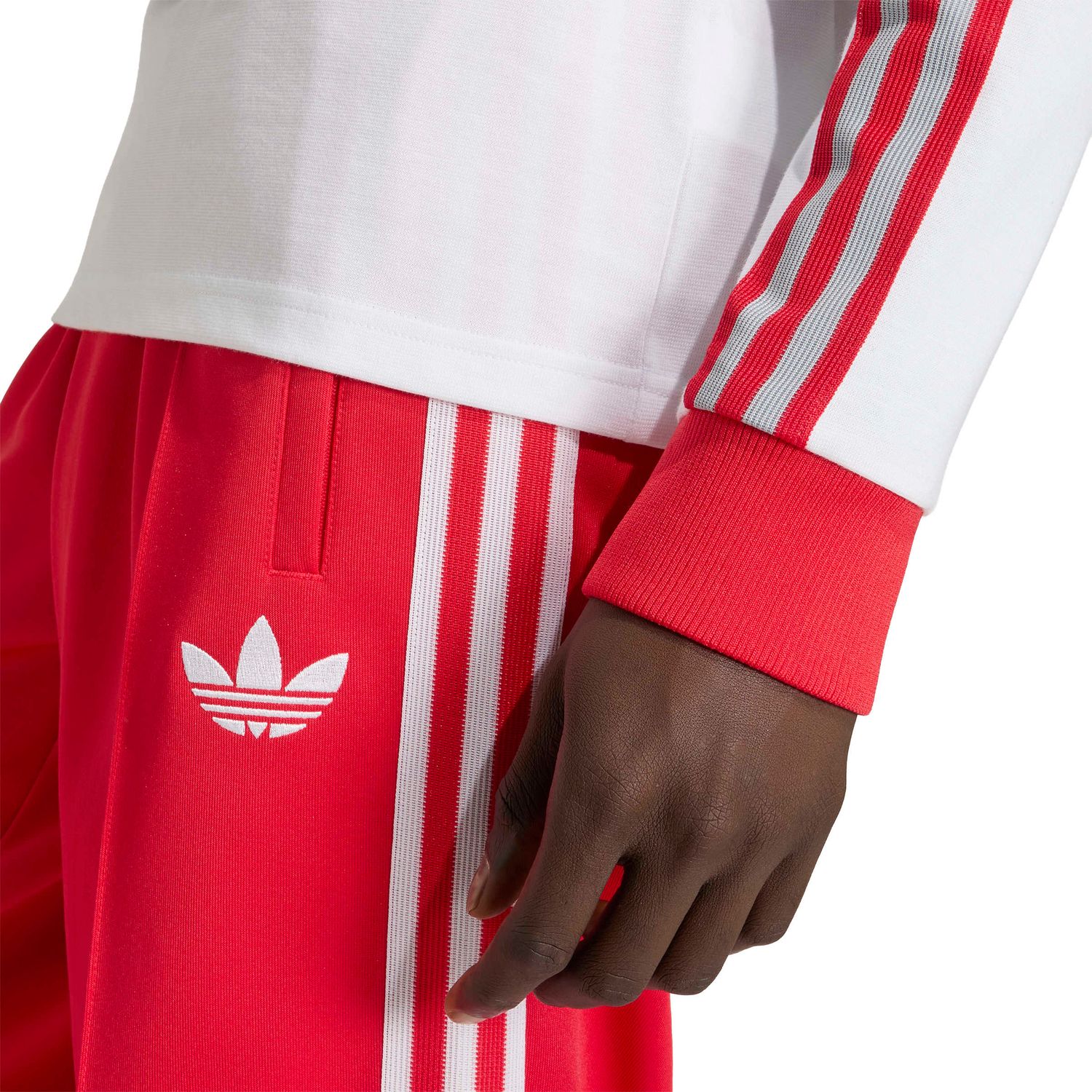 LIVERPOOL 25/26 ORIGINALS LONG SLEEVE TEE (WHITE)